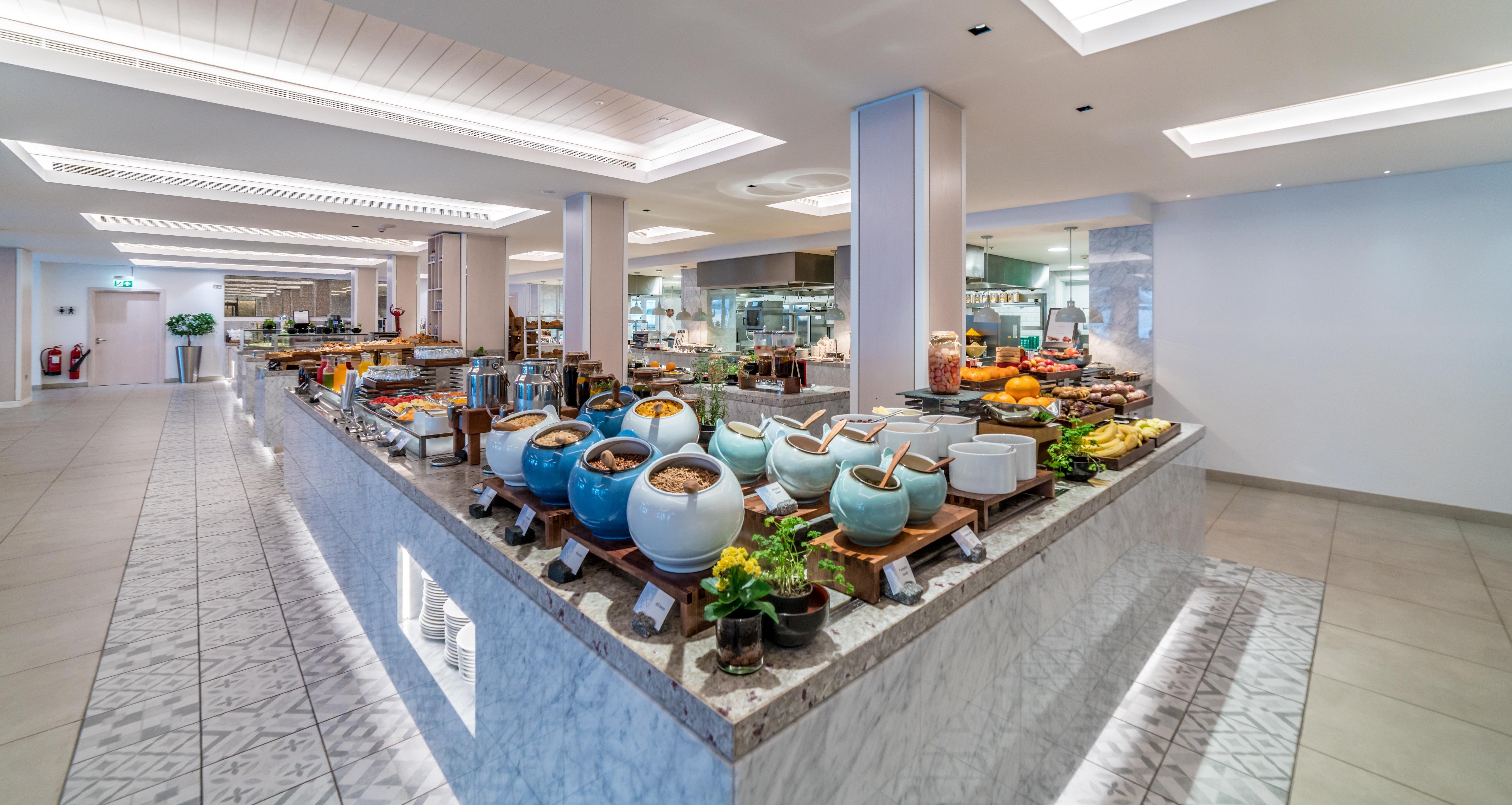 Crowne Plaza Muscat By Ihg Hotell Eksteriør bilde