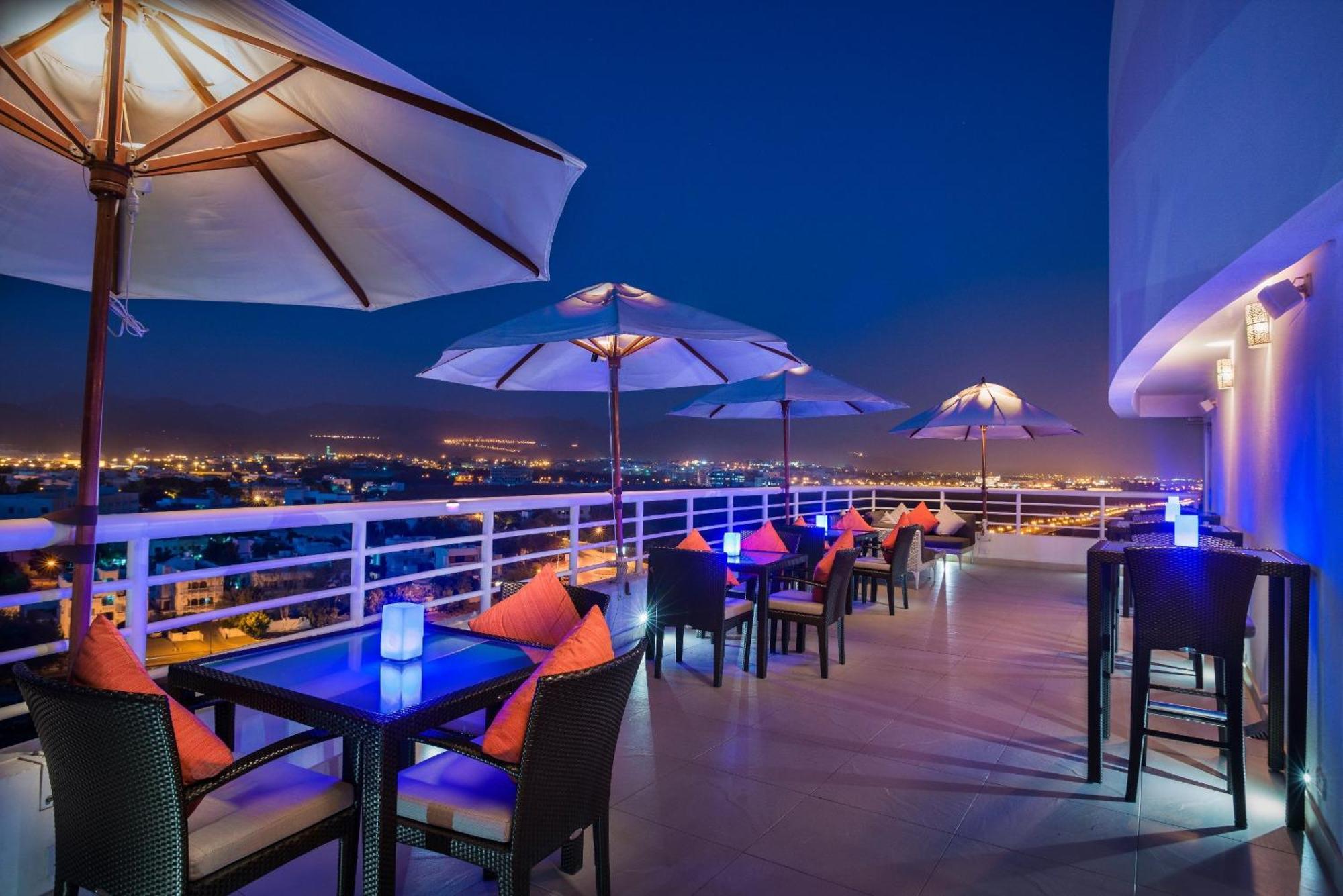 Crowne Plaza Muscat By Ihg Hotell Eksteriør bilde